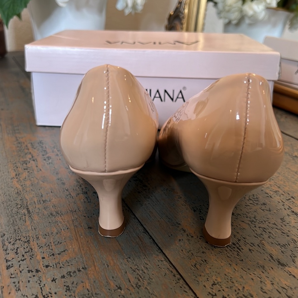 Amiana Dress Shoes - Picture 6 of 7
